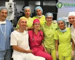 10 Operații de transplant de cornee au adus lumina în viața pacienților cu probleme grave de vedere în acest weekend la Clinica Oftalmologică Vitreum din Satu Mare